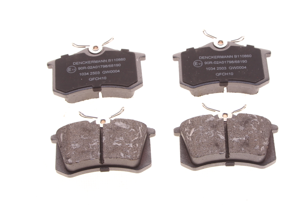 Brake pad kit Citroen C3: B110860 Denckermann Brake pad set