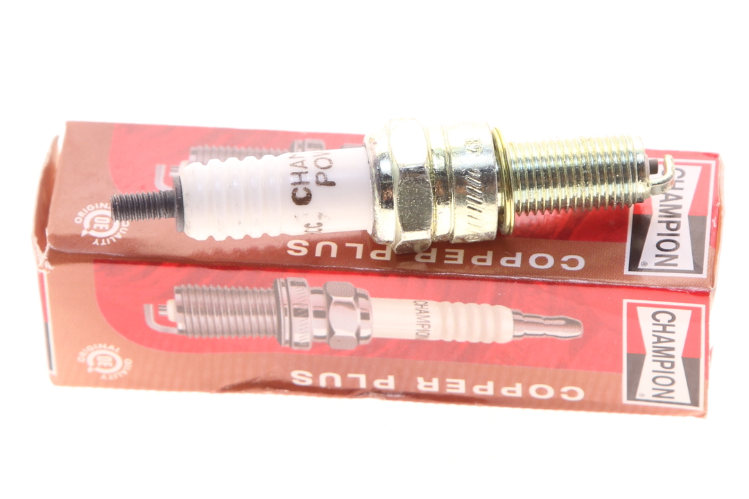 Buy Champion P-RG6HCC/T10 at a low price in United Arab Emirates!