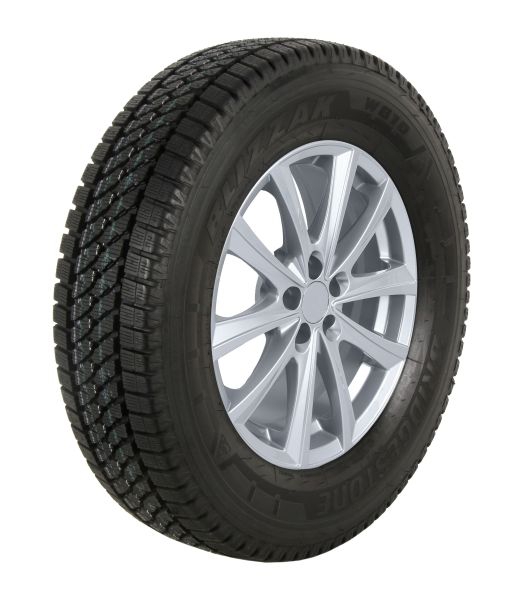 94595800 Bridgestone Commercial Winter Tyre Bridgestone Blizzak W810 215/75 R16C 116/114R