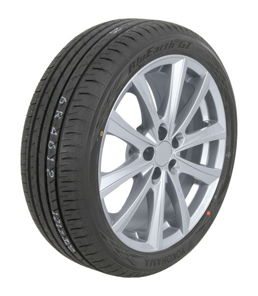 R4631 Yokohama Passenger Summer Tyre Yokohama BluEarth-GT AE51 225/40 R19 93W XL