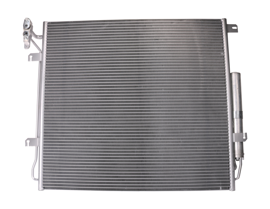 Aircon condenser Land Rover Discovery: 1986AD2305 Bosch Condenser, air conditioning