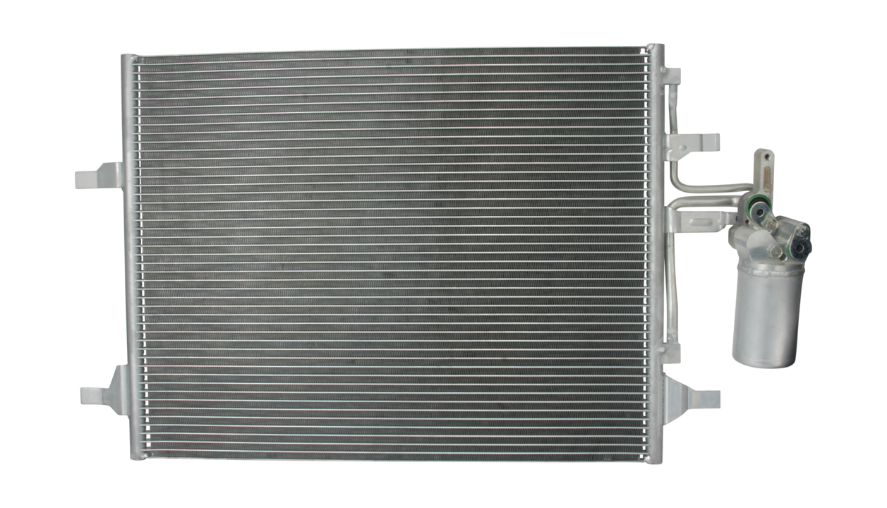 Aircon condenser Volvo S80: 1986AD2084 Bosch AC Condenser
