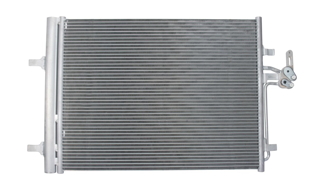 Aircon condenser Volvo V40: 1986AD2012 Bosch AC Condenser