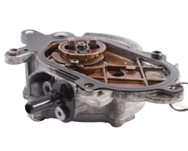 Vacuum pump Audi Q2: 702551540 Pierburg Vacuum Pump, braking system