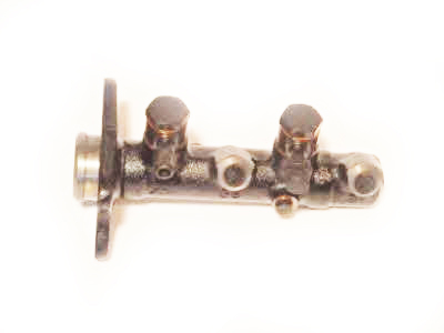 Brake master cylinder Iveco: 4720127140 Toyota Brake Master Cylinder