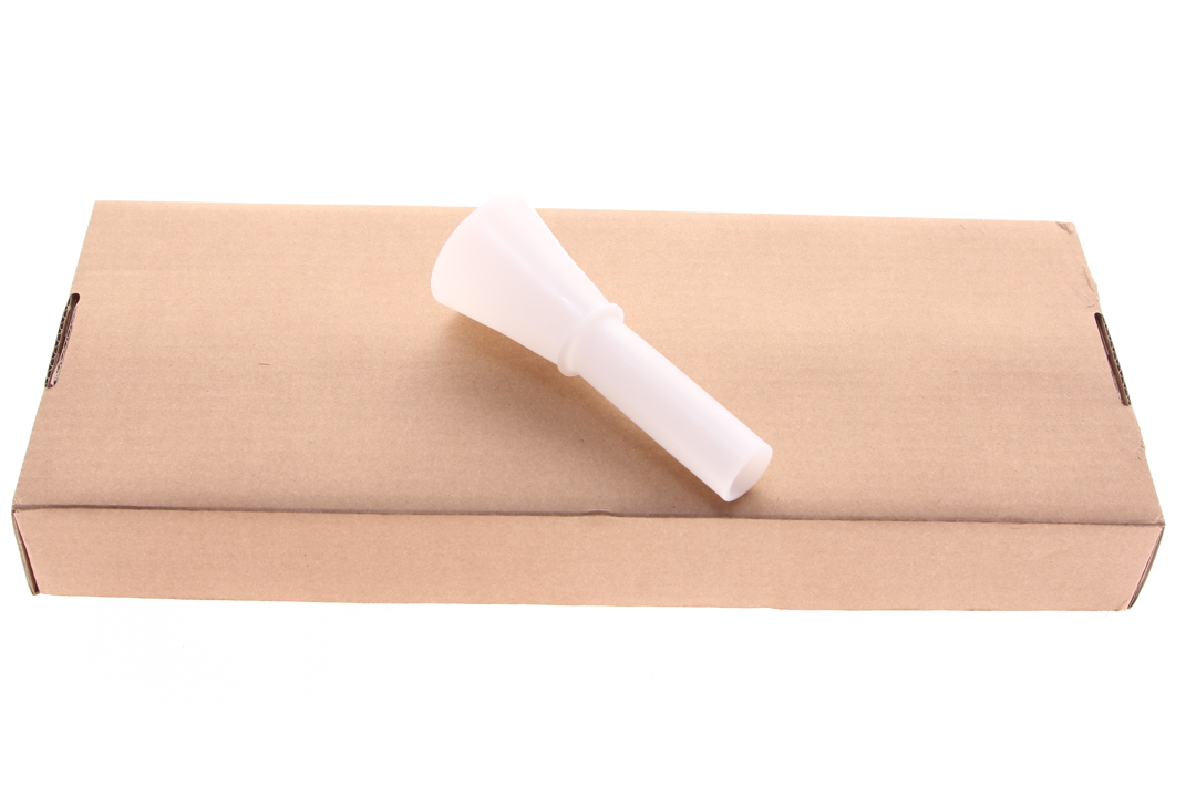 Straight funnel Land Rover LR073691