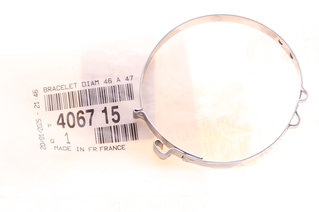 Buy Citroen/Peugeot 4067 15 at a low price in United Arab Emirates!