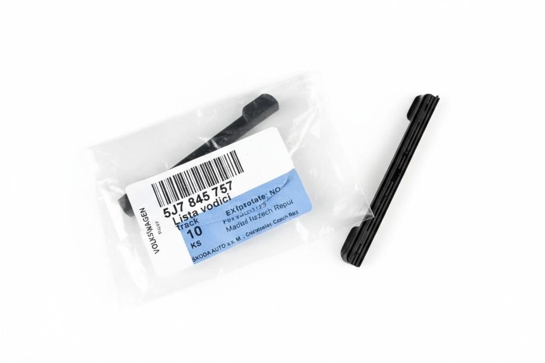 5J7845757 VAG Door glass guide