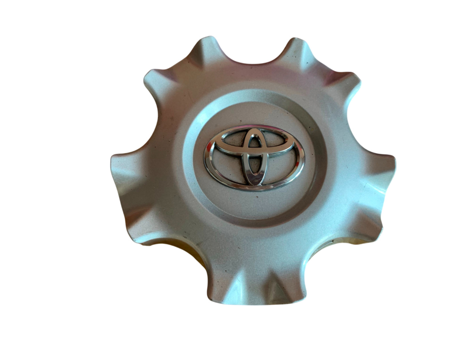 4260B60240 Toyota Alloy wheel center cap