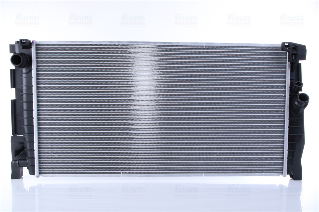 Engine cooling radiator Nissens 606812