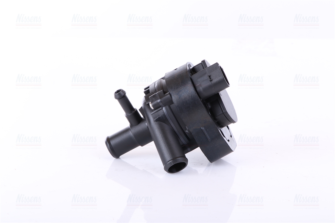 Coolant pump Nissens 831378