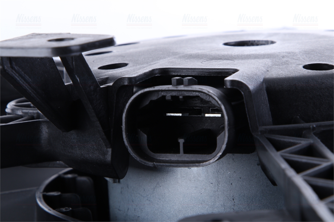 Nissens Engine cooling fan assembly – price 304 PLN
