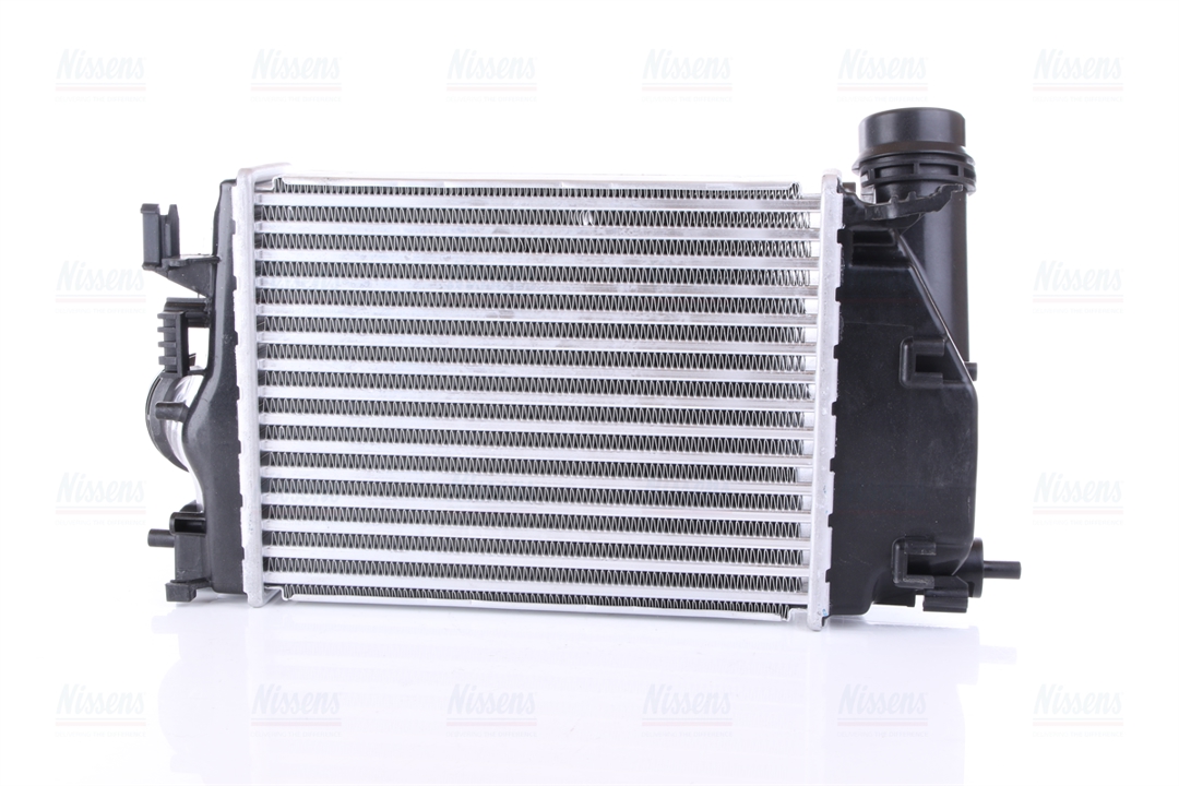 Intercooler, charger Nissens 961266