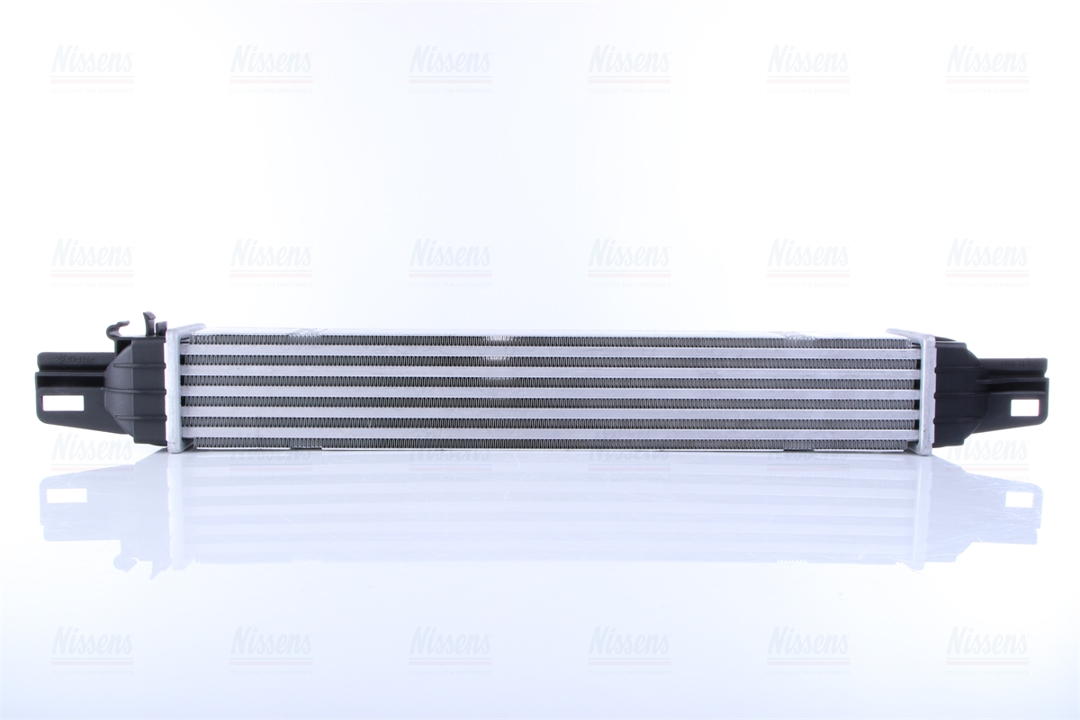 Intercooler, charger Nissens 961336