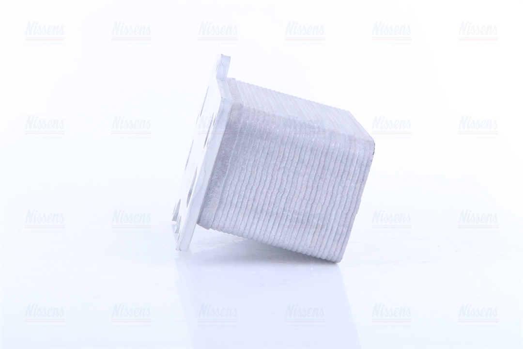 Oil cooler Nissens 91359