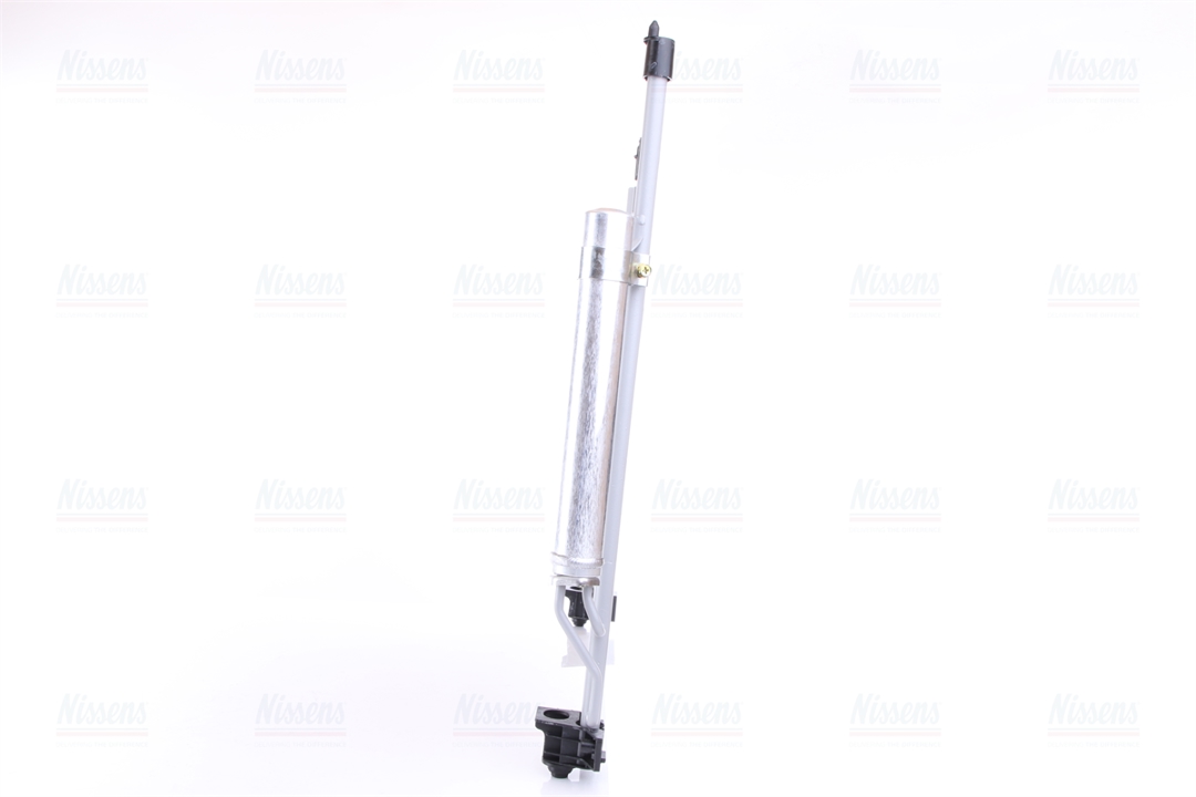 Aircon condenser Land Rover Defender: 941295 Nissens AC Condenser