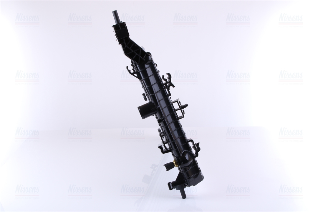 Engine cooling radiator Nissens 630747