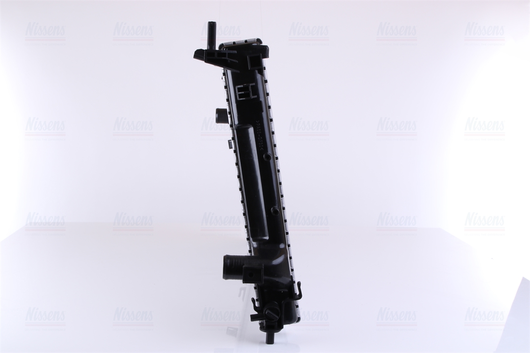 Engine cooling radiator Nissens 640302