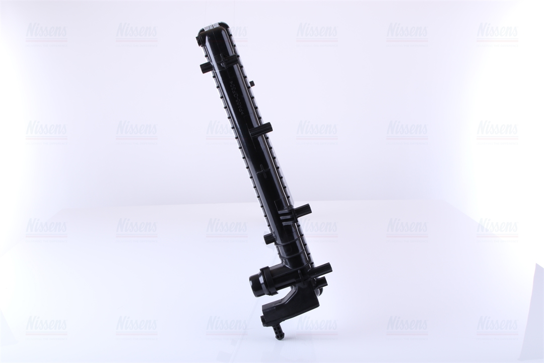 Engine cooling radiator Nissens 617863