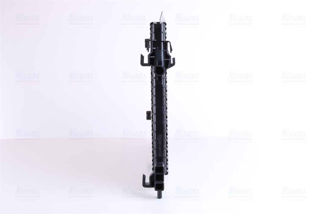 Engine cooling radiator Nissens 65317
