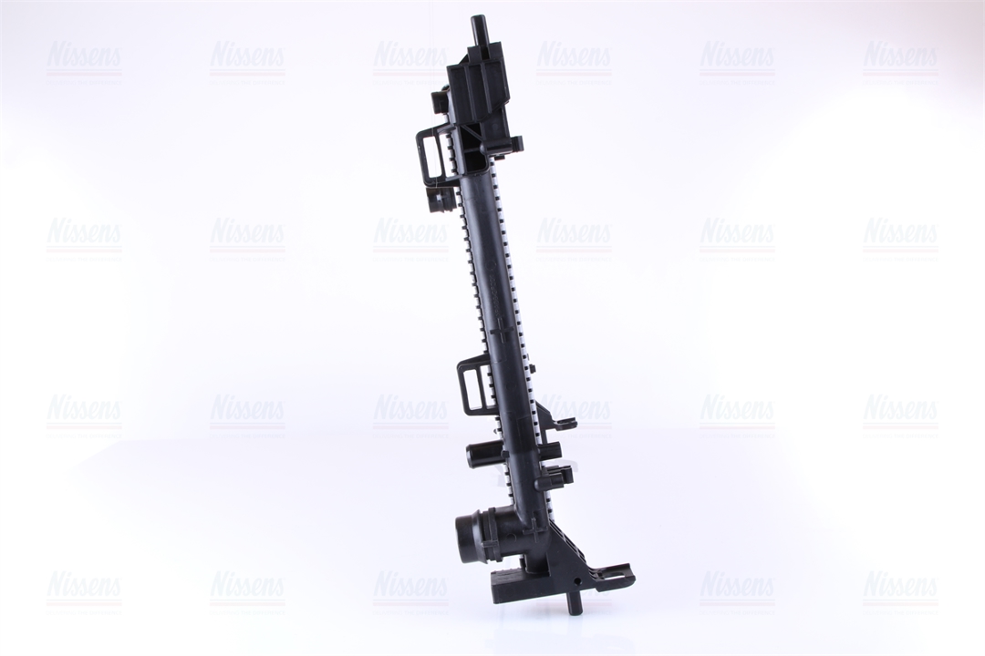 Engine cooling radiator Nissens 61924