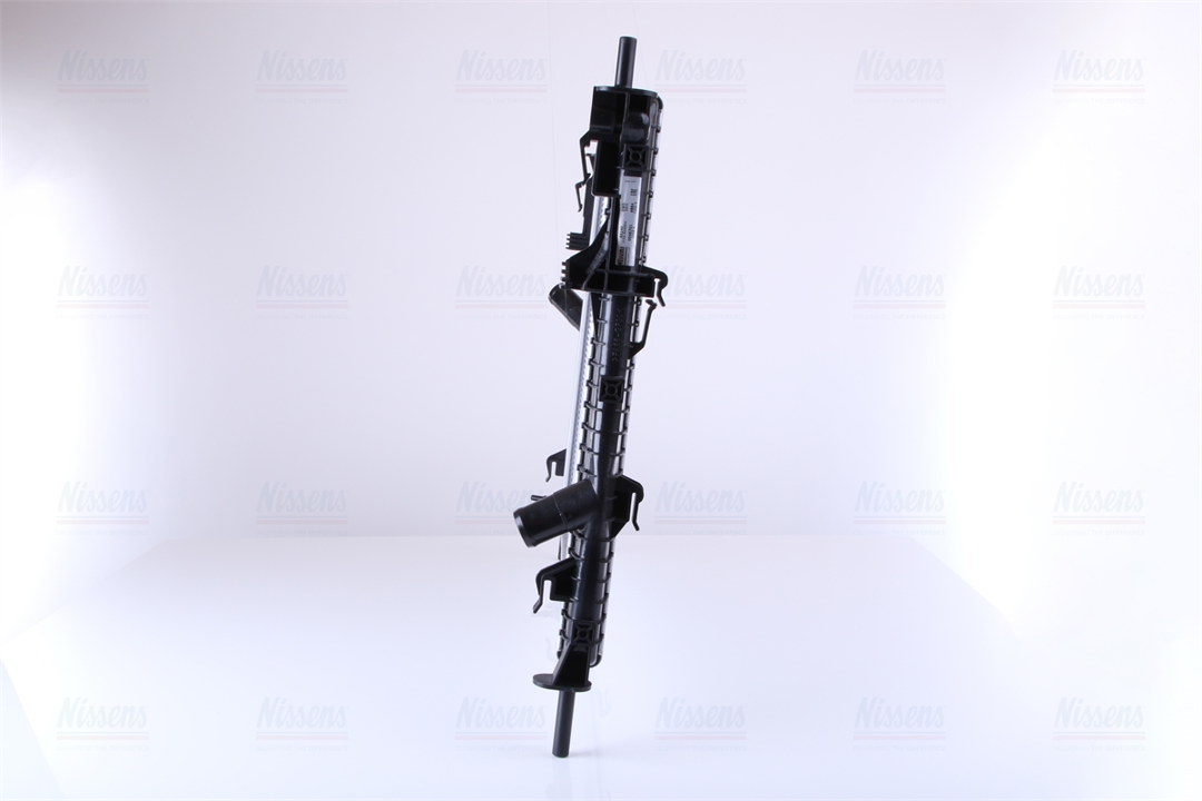 Engine cooling radiator Nissens 69240