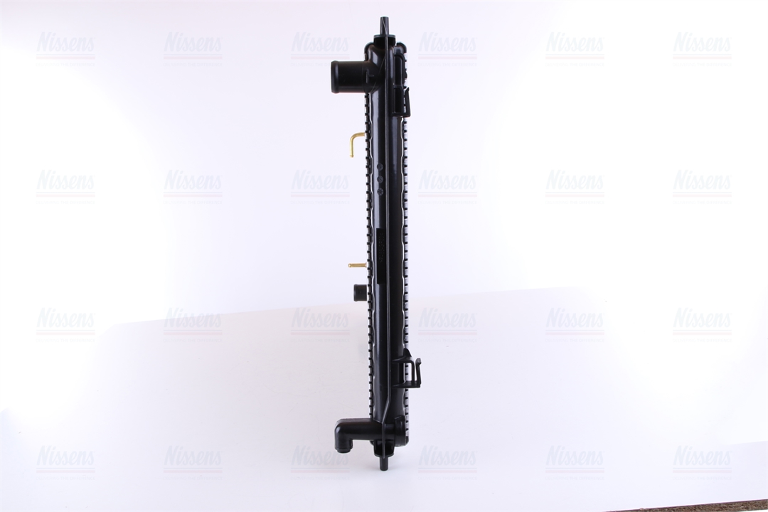 Engine cooling radiator Nissens 68743