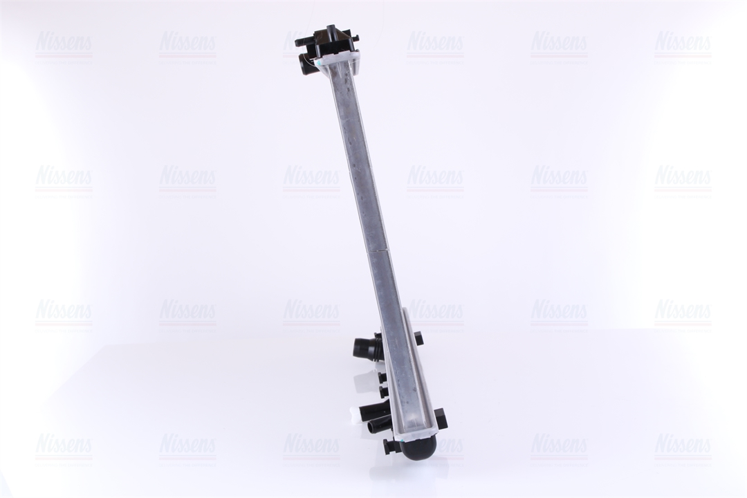 Engine cooling radiator Nissens 68137
