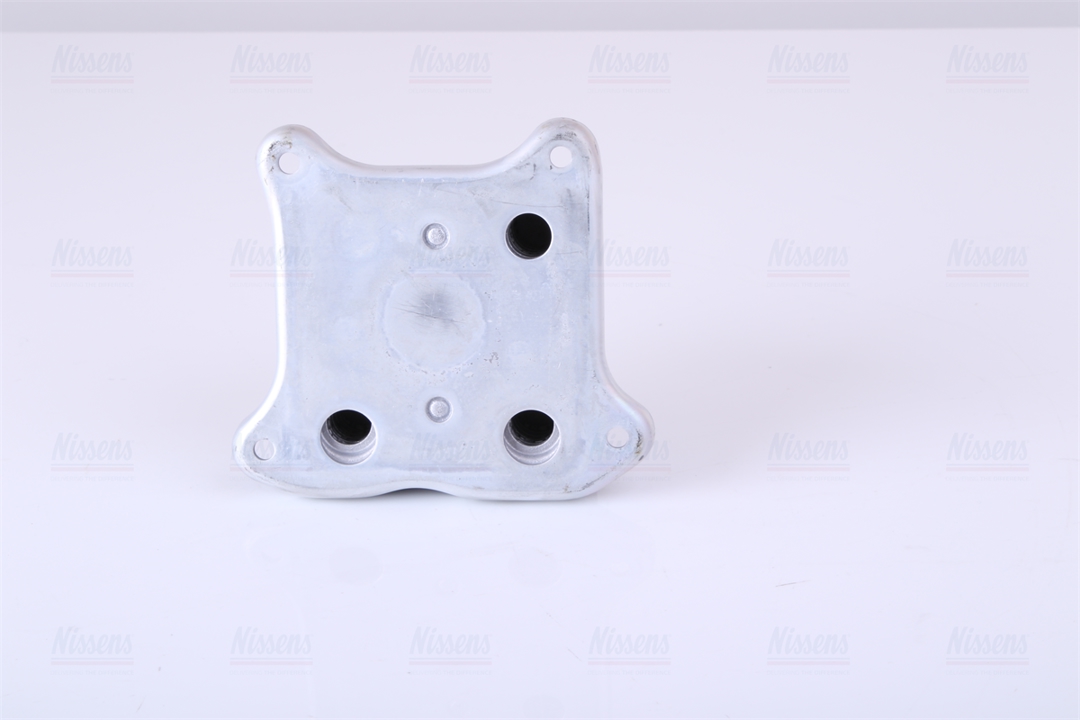Oil cooler Nissens 90680