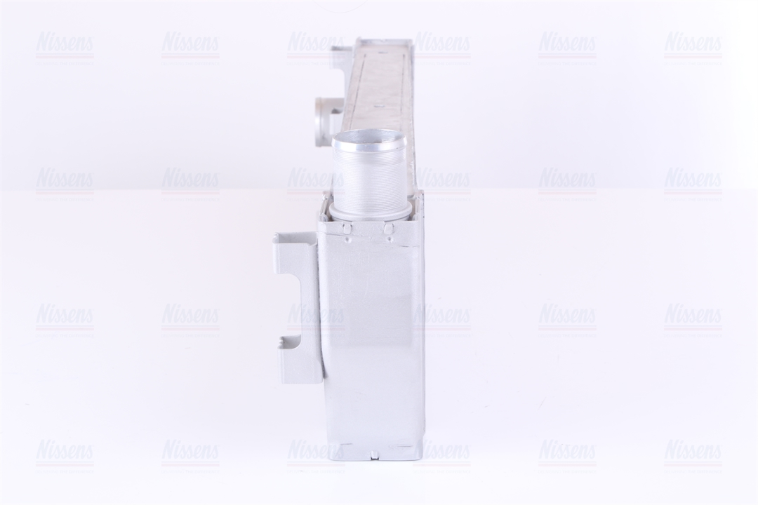 Intercooler, charger Nissens 96522