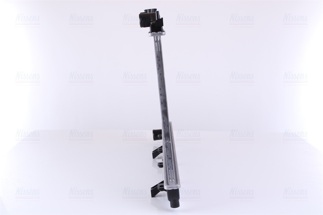 Engine cooling radiator Nissens 67744