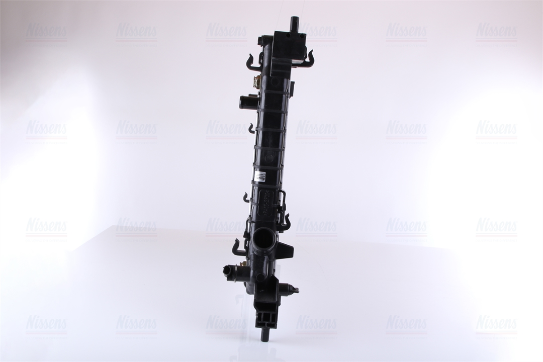 Engine cooling radiator Nissens 61696