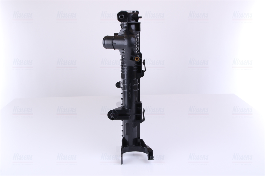 Engine cooling radiator Nissens 637607