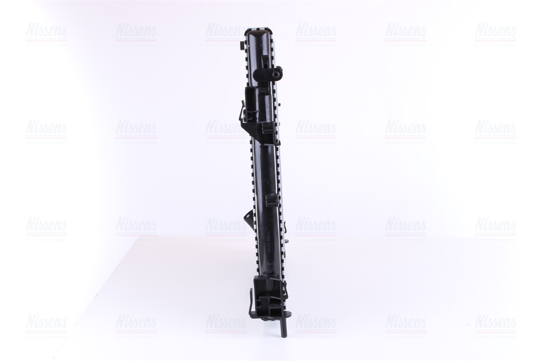 Engine cooling radiator Nissens 63762