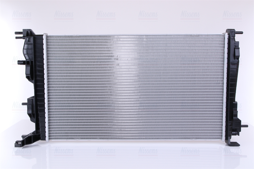 Engine cooling radiator Nissens 637616