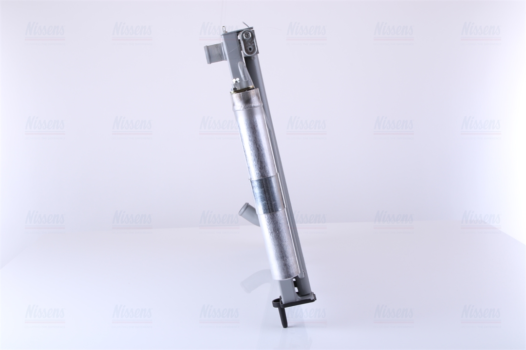 Engine cooling radiator Nissens 637637
