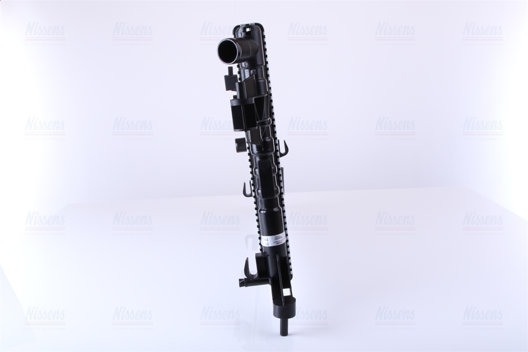 Engine cooling radiator Nissens 63008