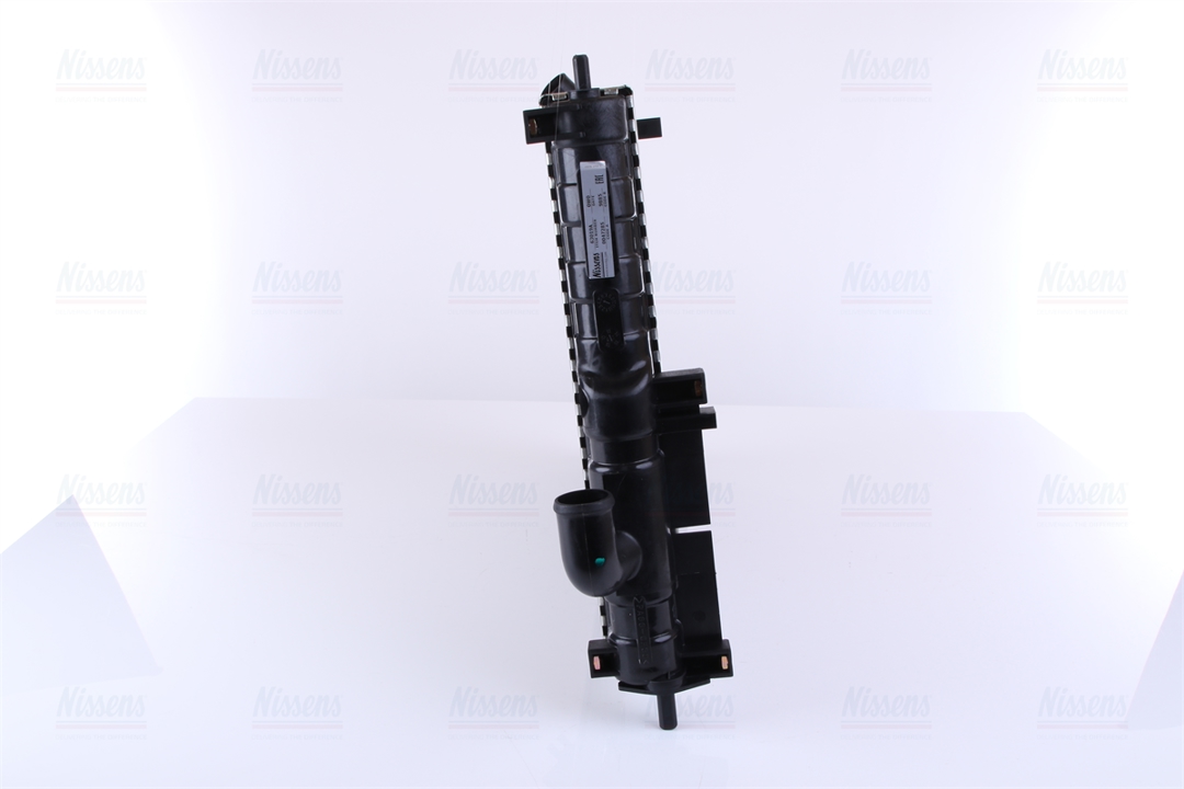 Engine cooling radiator Nissens 63019A