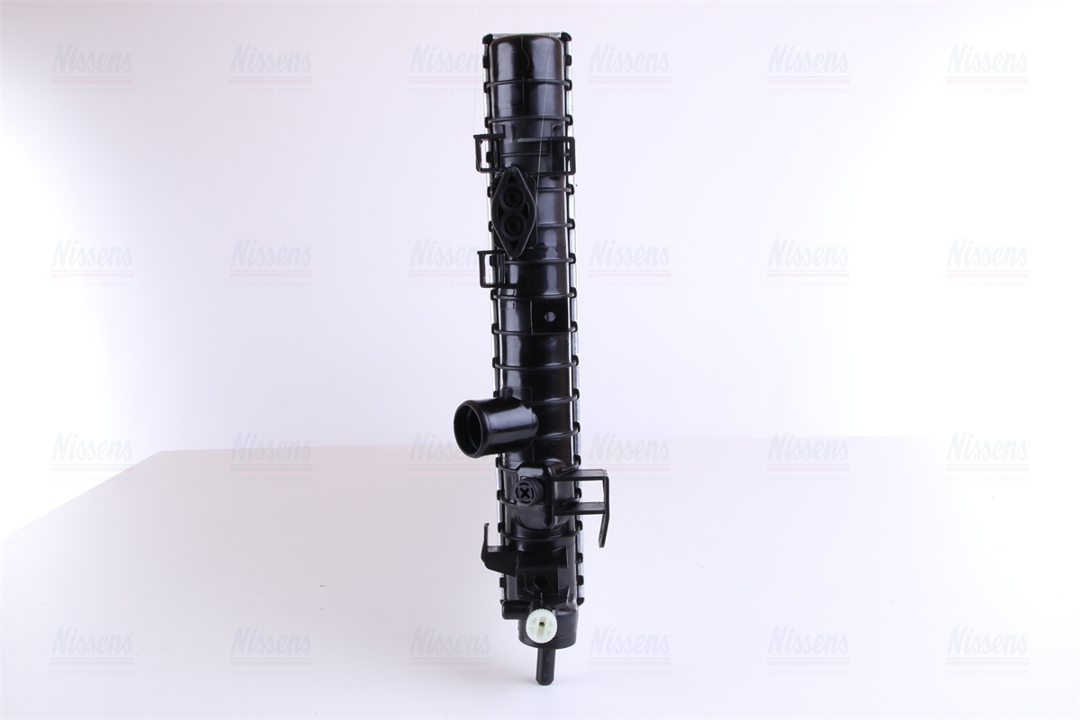 Engine cooling radiator Nissens 630702