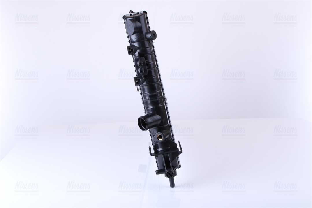 Engine cooling radiator Nissens 630704