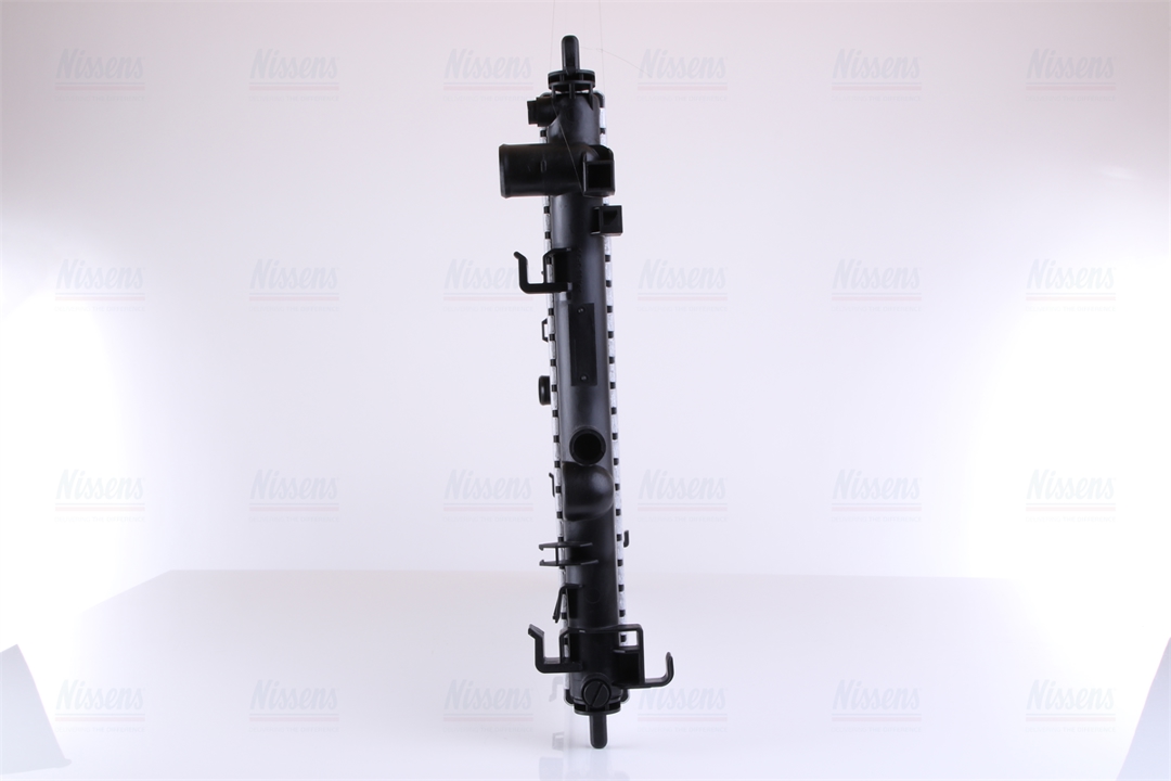 Engine cooling radiator Nissens 630713