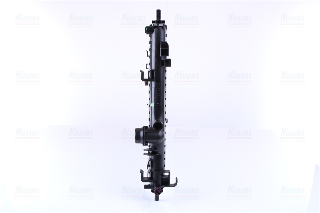 Engine cooling radiator Nissens 630718