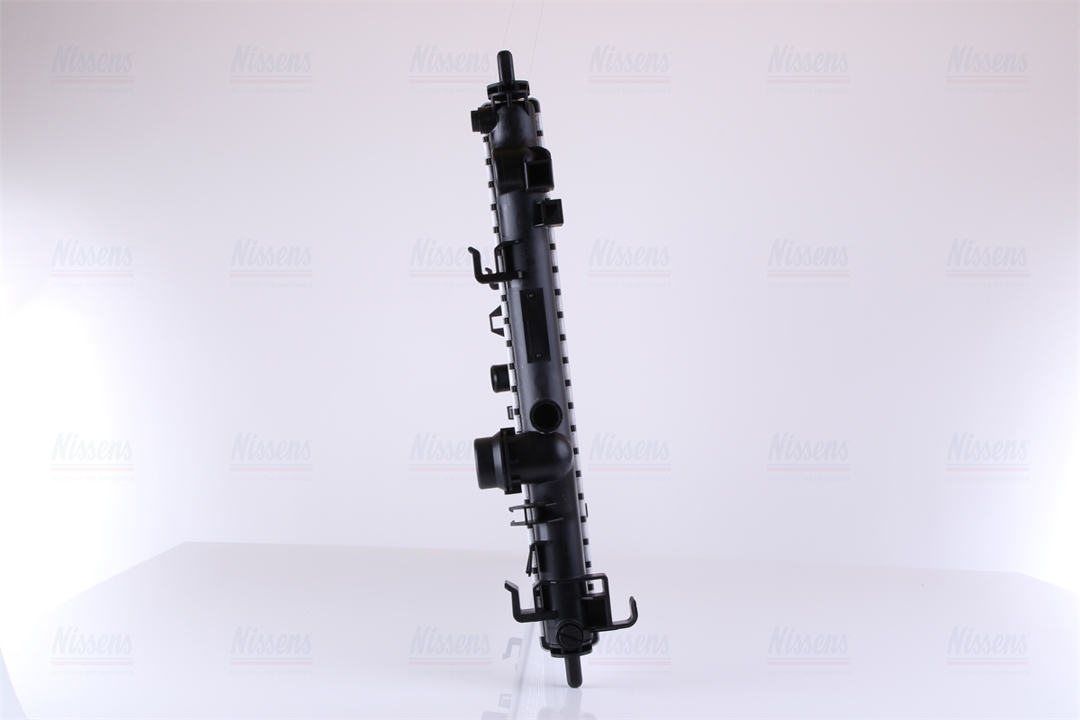 Engine cooling radiator Nissens 630716