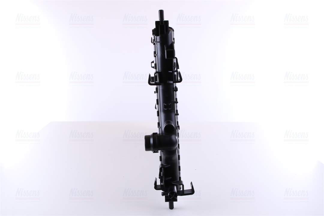 Engine cooling radiator Nissens 630724