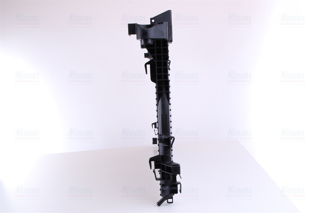 Engine cooling radiator Nissens 630733