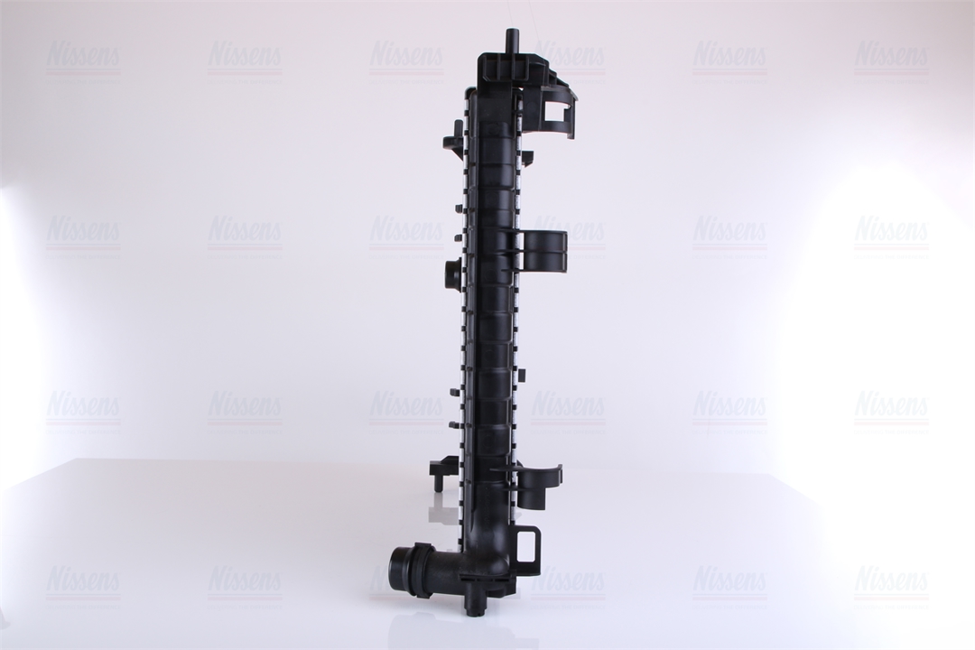Engine cooling radiator Nissens 630736