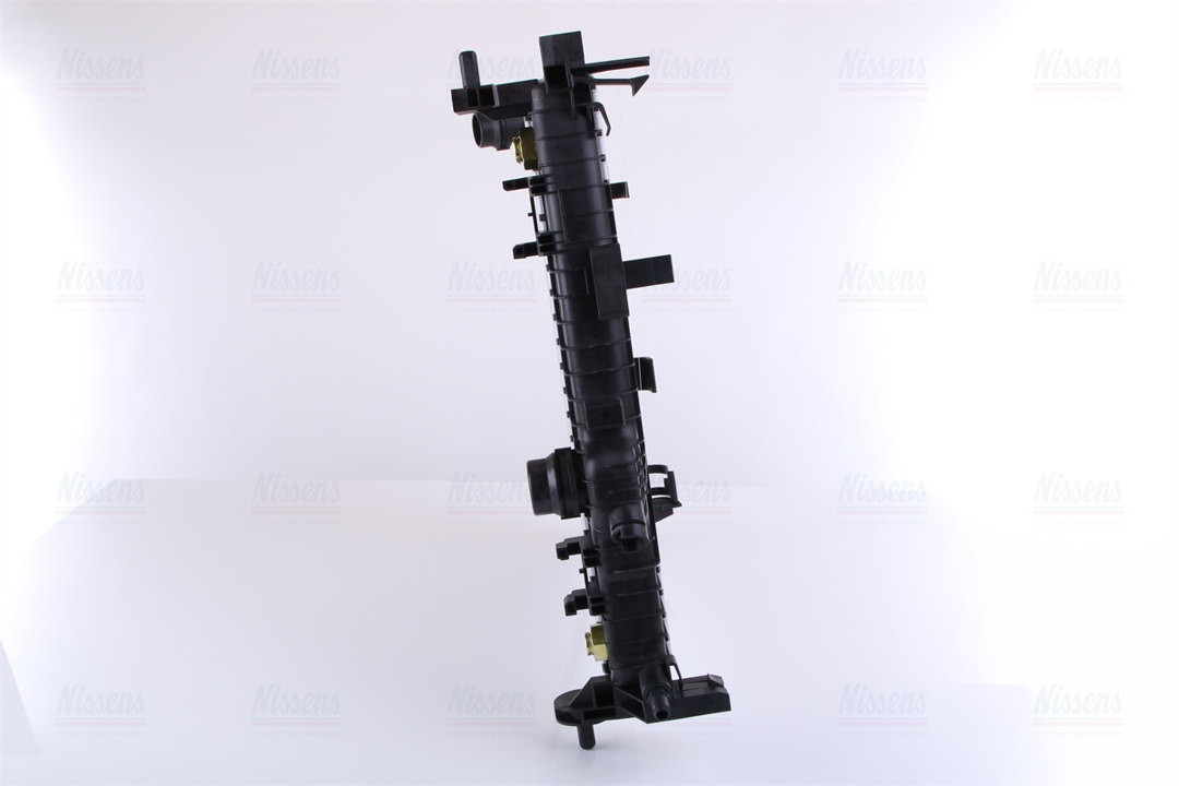 Engine cooling radiator Nissens 630737