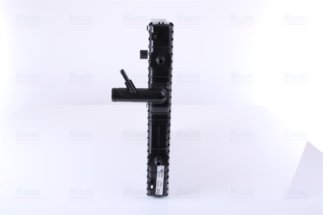 Engine cooling radiator Nissens 630738