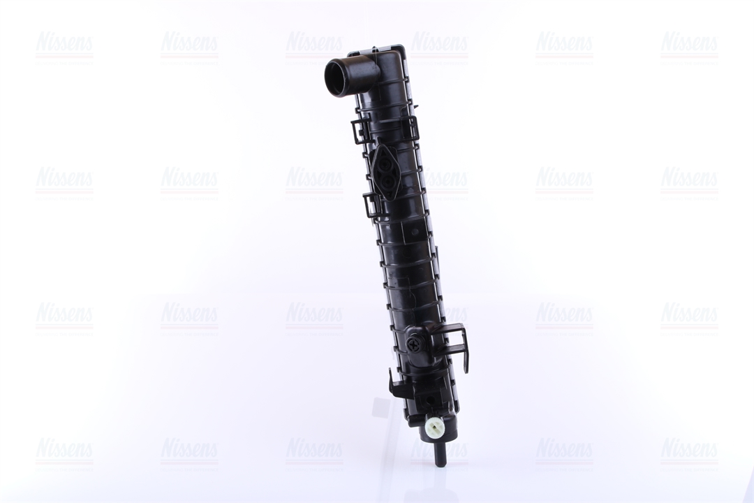 Engine cooling radiator Nissens 630744