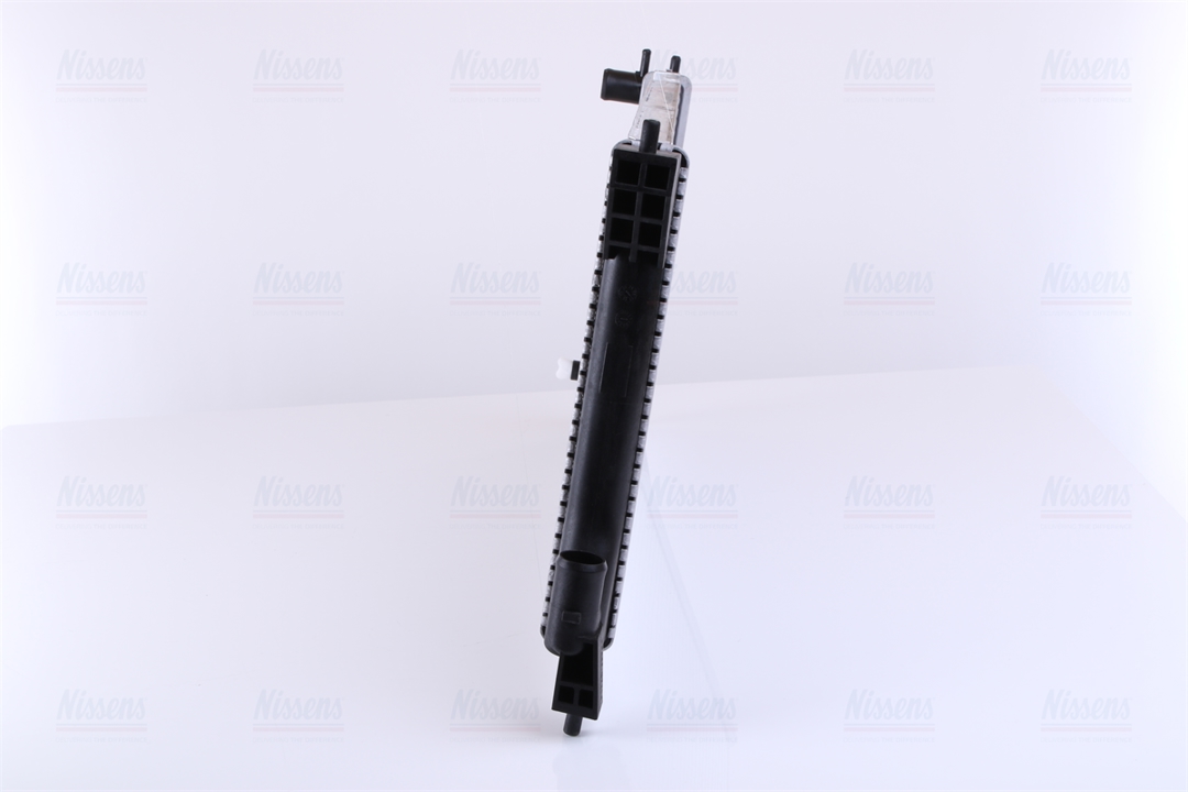 Engine cooling radiator Nissens 630749